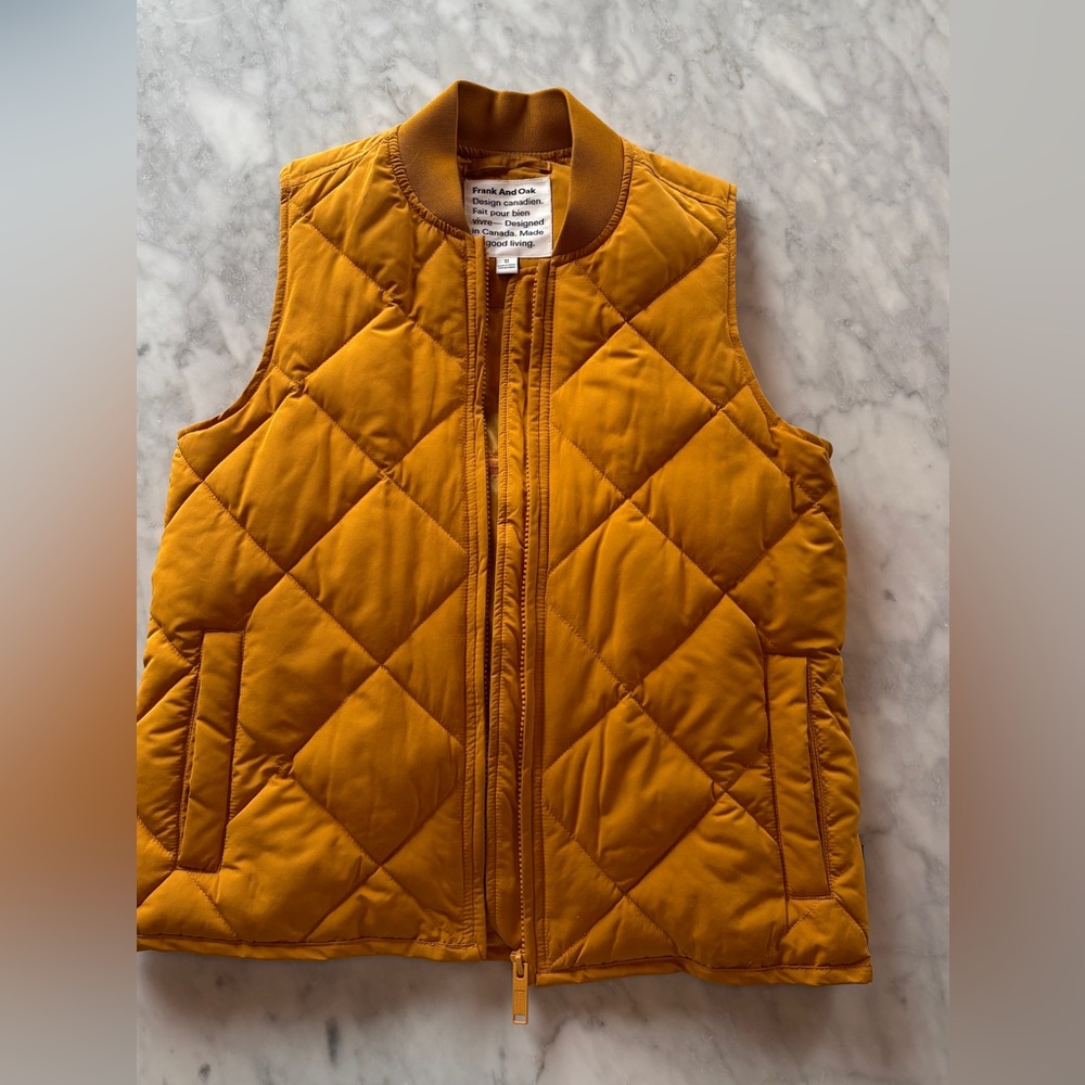 Frank And Oak mustard quilted vest size XS insulated - Picture 2 of 8